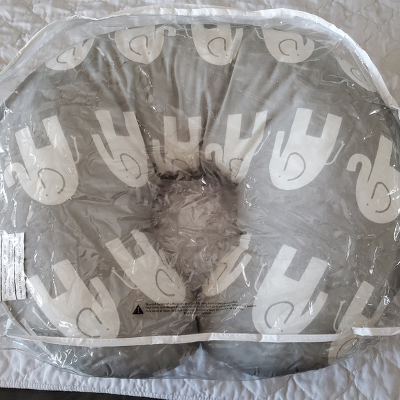 Nursing pillow - Picture 1 of 2